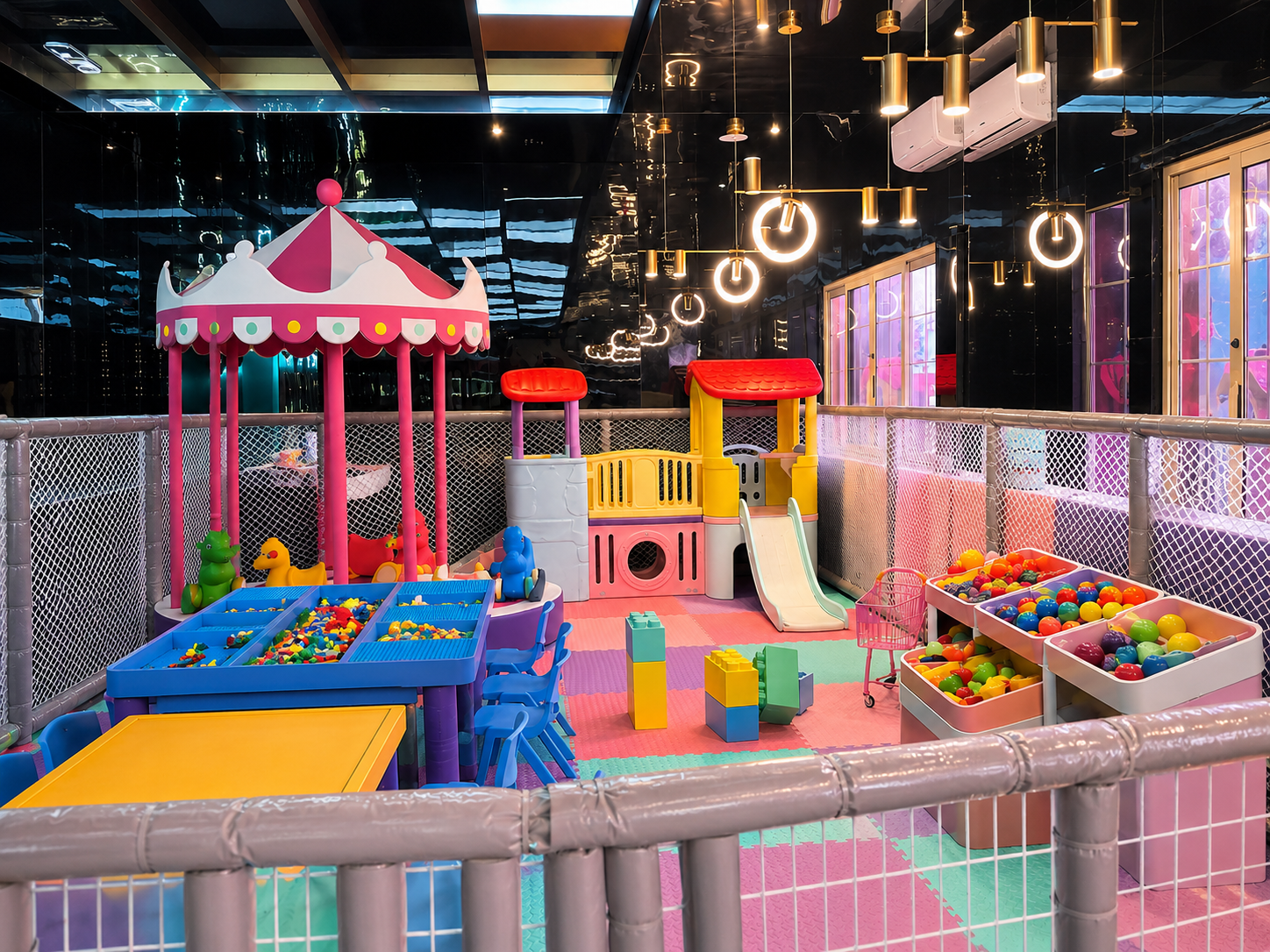 Area Bimbi con Gonfiabili Xian Sushi Foggia